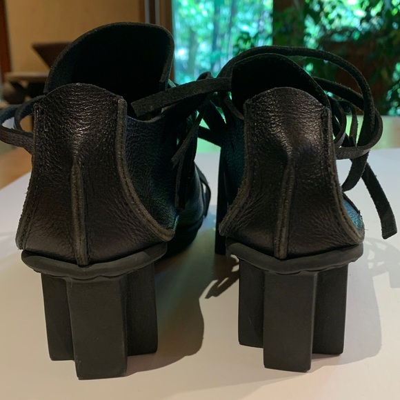 Trippen size 38 Goddess 2” Heel Black Ankle Black Shoe - Picture 3 of 10